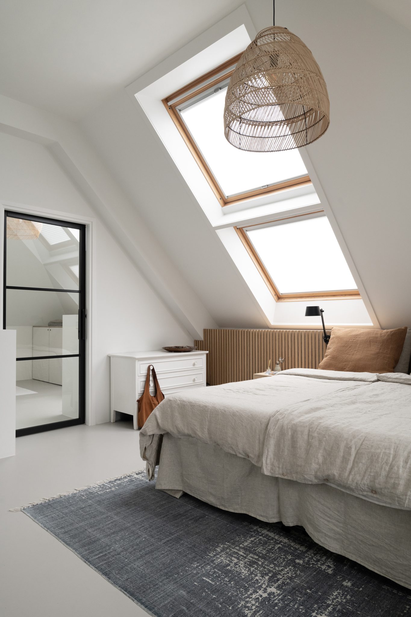 Interieurontwerp van zolder naar slaapkamer ensuite - Mignon van de Bunt